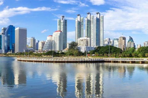 Which is more profitable for an investor – buying vacant premises or an existing business in Thailand?