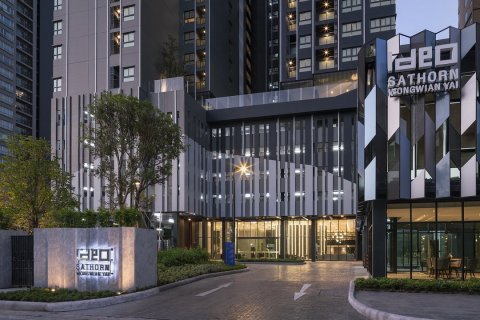 Sobre plano Ideo Sathorn Wongwianyai en Bangkok, Tailandia № 33654