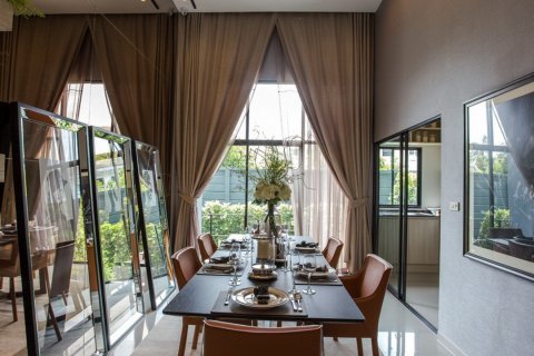 Sobre plano Arden Phatthanakan en Bangkok, Tailandia № 33767 - foto 17