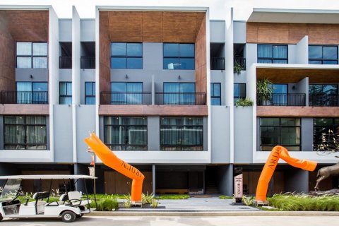 Sobre plano Arden Phatthanakan en Bangkok, Tailandia № 33767 - foto 5