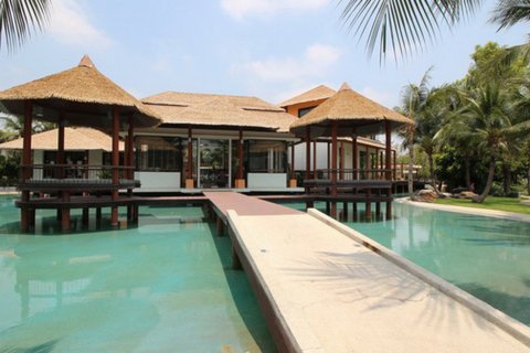 Sobre plano Atoll Maldives Beach en Samut Prakan, Tailandia № 33840
