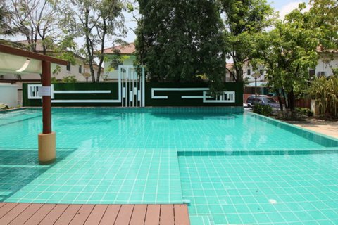 Sobre plano Atoll Maldives Beach en Samut Prakan, Tailandia № 33840 - foto 12
