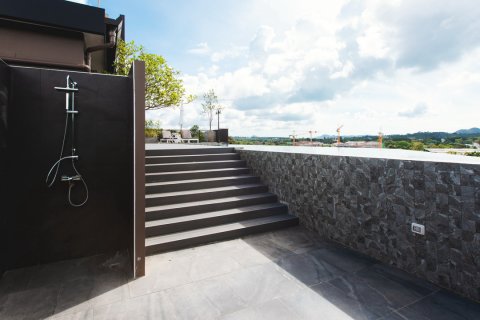 Sobre plano The Proud Condominium en Phuket, Tailandia № 18614 - foto 11
