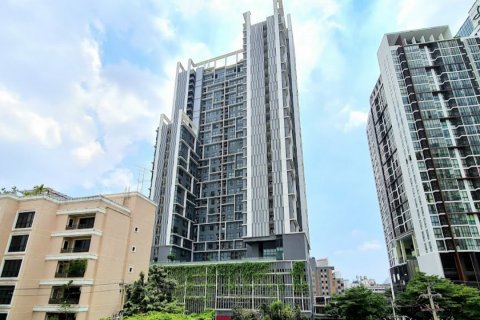 Sobre plano Ideo Mobi Sathorn en Bangkok, Tailandia № 33832