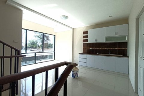 Casa de 3 dormitorios en Pattaya, Tailandia № 33791 - foto 10