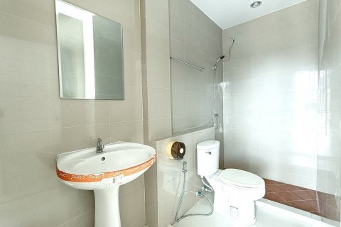 Casa de 3 dormitorios en Pattaya, Tailandia № 33791 - foto 14