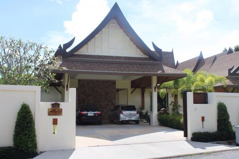 Chalet de 5 dormitorios en Phuket, Tailandia № 33075