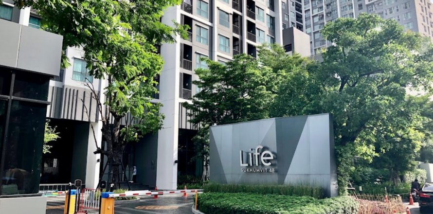 Sobre plano Life Sukhumvit 48 en Bangkok, Tailandia № 34263