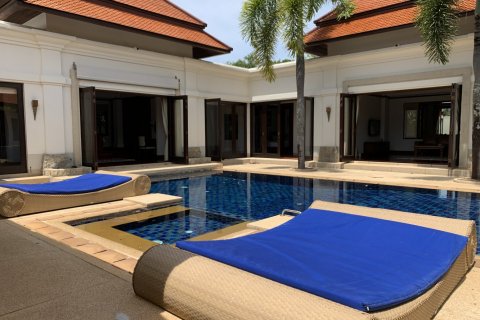 Casa de 5 dormitorios en Bang Tao, Tailandia № 3840