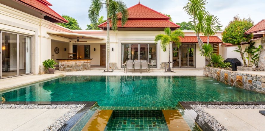Casa de 4 dormitorios en Bang Tao, Tailandia № 3855