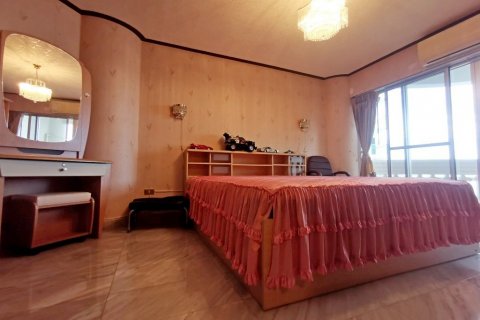 Condominio de 3 dormitorios en Pattaya, Tailandia № 36527 - foto 28