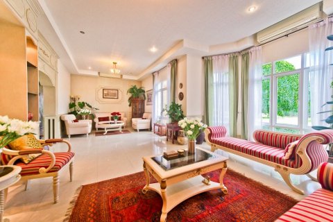 Casa de 8 dormitorios en Bang Sare, Tailandia № 35345 - foto 9