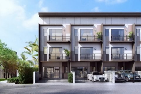 Sobre plano Baan Klang Muang Phahonyothin 50 en Bangkok, Tailandia № 36309