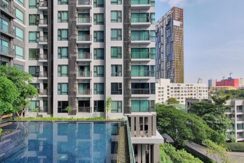 Sobre plano Rhythm Sukhumvit 36-38 en Bangkok, Tailandia № 35382