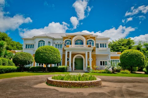 Casa de 8 dormitorios en Bang Sare, Tailandia № 35345