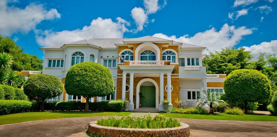 Casa de 8 dormitorios en Bang Sare, Tailandia № 35345