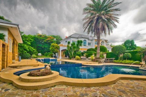 Casa de 8 dormitorios en Bang Sare, Tailandia № 35345 - foto 2