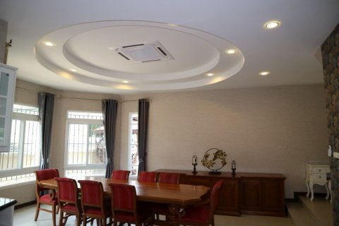 Casa de 5 dormitorios en Pattaya, Tailandia № 36366 - foto 23