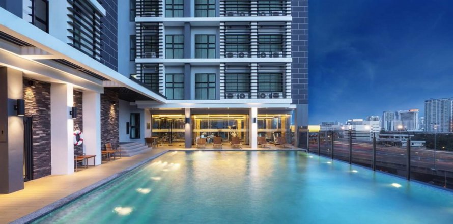 Sobre plano Rhythm Asoke 2 en Bangkok, Tailandia № 35379
