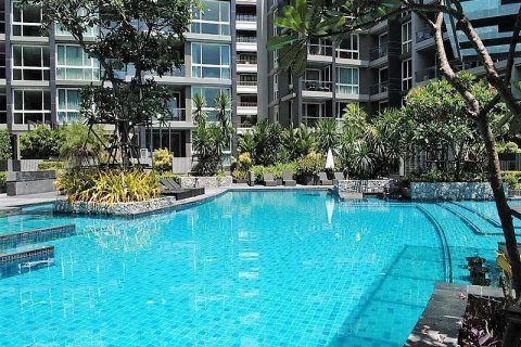 Condominio de 3 dormitorios en Pattaya, Tailandia № 37072 - foto 20
