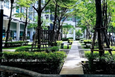 Sobre plano Aspire Rama 4 en Bangkok, Tailandia № 36637 - foto 4