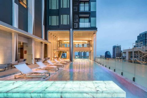 Sobre plano Edge Sukhumvit 23 en Bangkok, Tailandia № 36660 - foto 2