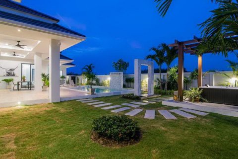Sobre plano The Luxury Home en Hua Hin, Tailandia № 37155 - foto 14