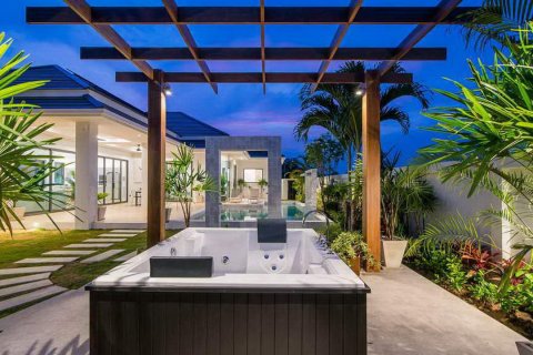 Sobre plano The Luxury Home en Hua Hin, Tailandia № 37155 - foto 17