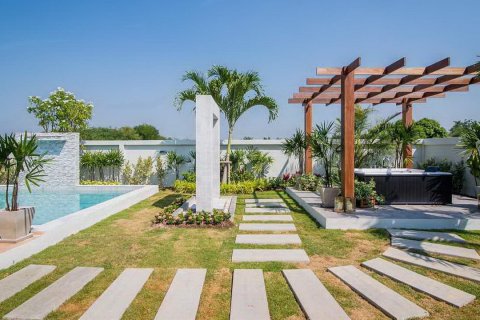Sobre plano The Luxury Home en Hua Hin, Tailandia № 37155 - foto 3