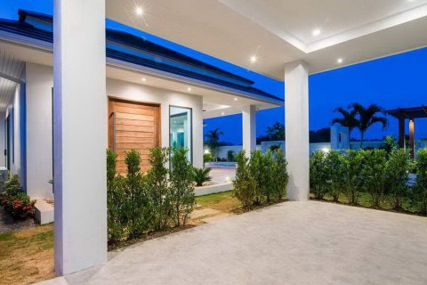 Sobre plano The Luxury Home en Hua Hin, Tailandia № 37155 - foto 9