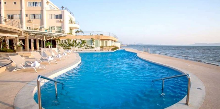 Condominio de 3 dormitorios en Pattaya, Tailandia № 43662