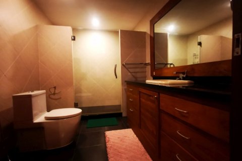 Condominio de 2 dormitorios en Pattaya, Tailandia № 43678 - foto 30
