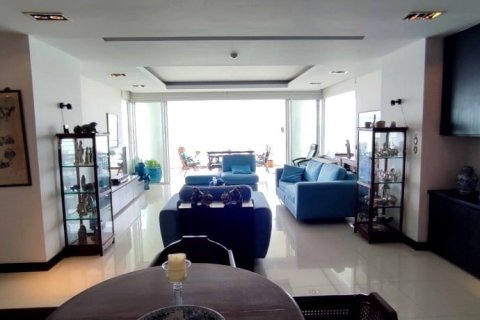 Condominio de 3 dormitorios en Pattaya, Tailandia № 43662 - foto 18