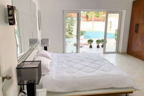 Casa de 12 dormitorios en Pattaya, Tailandia № 43672 - foto 9