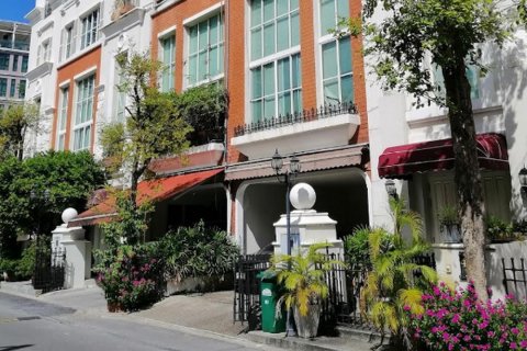 Sobre plano Baan Klang Krung (British Town - Thonglor) en Bangkok, Tailandia № 43245 - foto 2