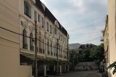 Sobre plano Baan Klang Krung Grande Vienna Rama 3 en Bangkok, Tailandia № 43244