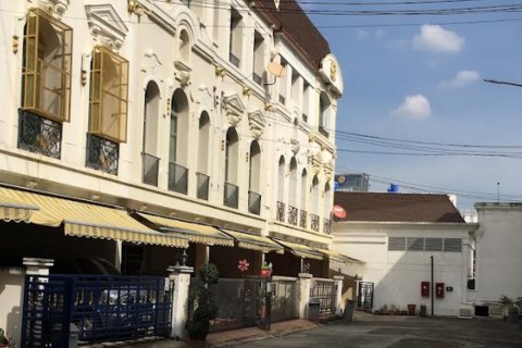 Sobre plano Baan Klang Krung Grande Vienna Rama 3 en Bangkok, Tailandia № 43244 - foto 4