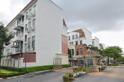 Sobre plano Baan Klang Krung Sathorn-Narathiwas en Bangkok, Tailandia № 42115 - foto 3