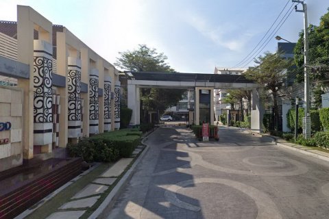 Sobre plano Baan Klang Muang Ratchada 36 en Bangkok, Tailandia № 42113 - foto 6