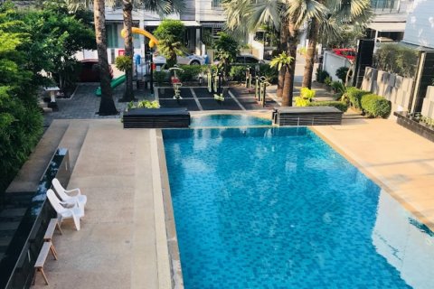Sobre plano Baan Klang Muang Urbanion Rama 9 - Outer Ring en Bangkok, Tailandia № 43239 - foto 5