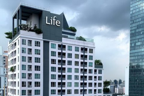 Sobre plano Life At Sathorn 10 en Bangkok, Tailandia № 42118
