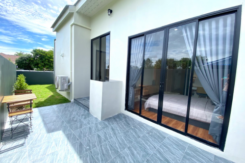 Casa de 3 dormitorios en Pattaya, Tailandia № 43657