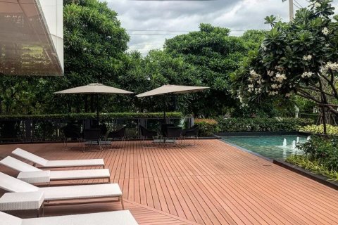 Sobre plano Burasiri Wongwaen-Onnut en Samut Prakan, Tailandia № 43619 - foto 10