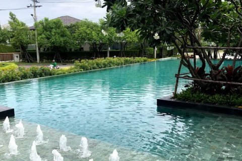 Sobre plano Burasiri Wongwaen-Onnut en Samut Prakan, Tailandia № 43619 - foto 7