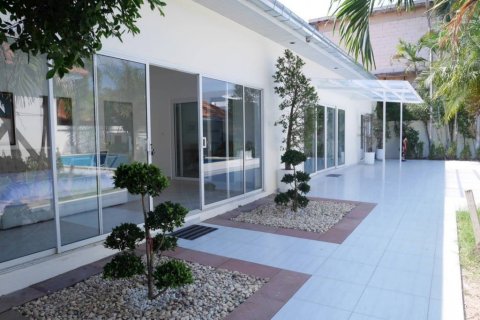 Casa de 12 dormitorios en Pattaya, Tailandia № 43672 - foto 4