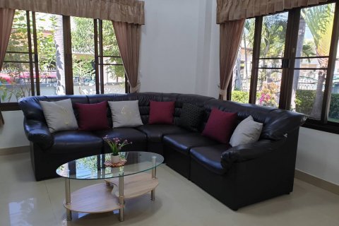 Casa de 3 dormitorios en Pattaya, Tailandia № 43667 - foto 7