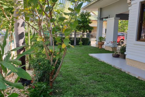 Casa de 3 dormitorios en Pattaya, Tailandia № 43667 - foto 3