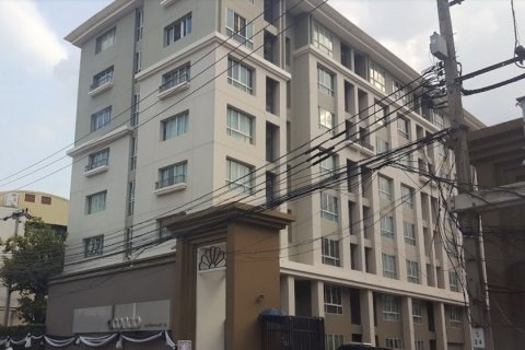 Sobre plano D Condo Sathu Pradit 49 en Bangkok, Tailandia № 44646 - foto 5