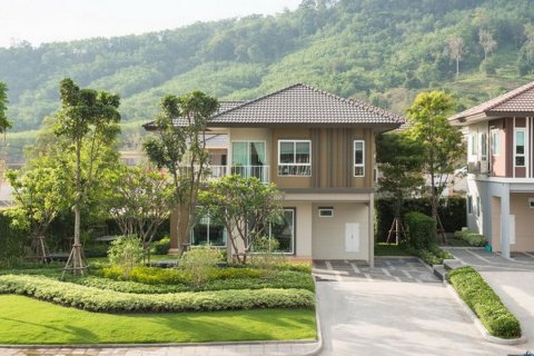 Sobre plano Saransiri Kohkaew en Bangkok, Tailandia № 43768 - foto 3