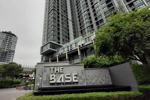 Sobre plano The Base Park East Sukhumvit 77 en Bangkok, Tailandia № 44649